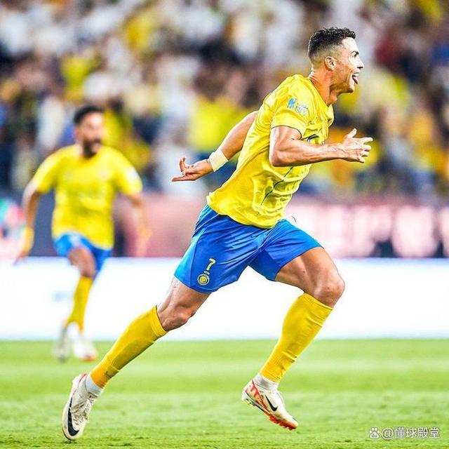 关于窗口期亚冠传出新动向,里昂队长鼓劲,高层表态:压力陡增,球探报告显示潜力的信息 关于窗口期亚冠传出新动向,里昂队长鼓劲,高层表态:压力陡增,球探报告显示潜力的信息